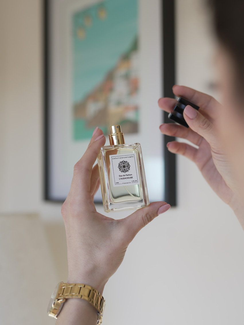 image00032-creation-grasse-bougie-parfum-personnalise-d-ambiance-saint-vallier-de-thiey